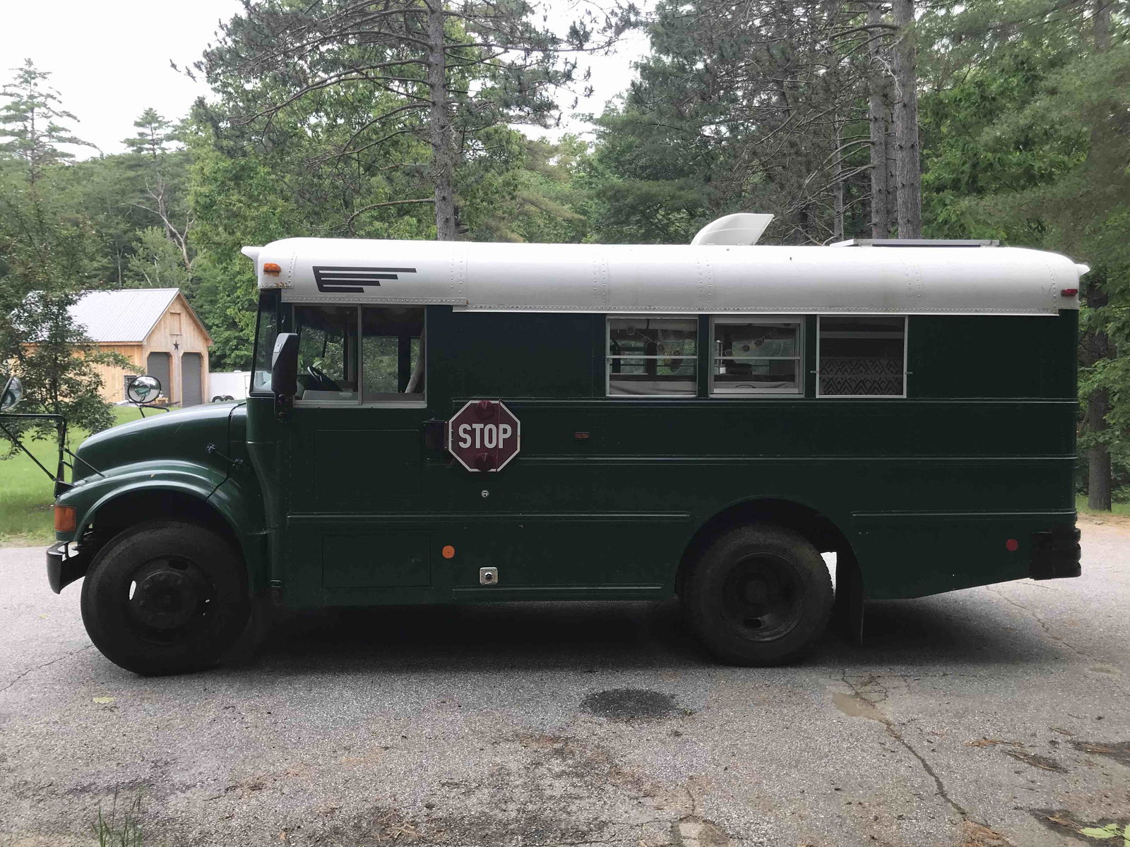 A Bus Named Sue! Fully converted shortie - Image 3